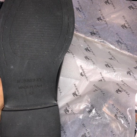 Burberry boots - Picture 5 of 5